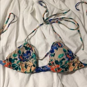O’Neill floral bikini top